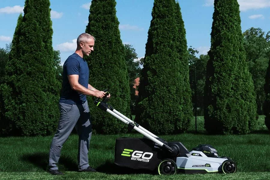 electric battery lawnmower